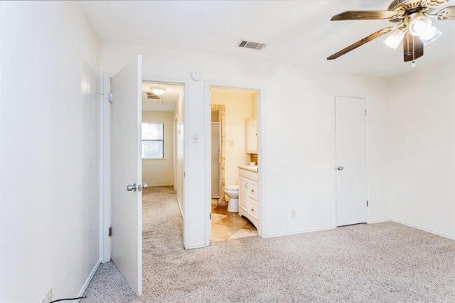 Building Photo - 7804 Chimayo Cove