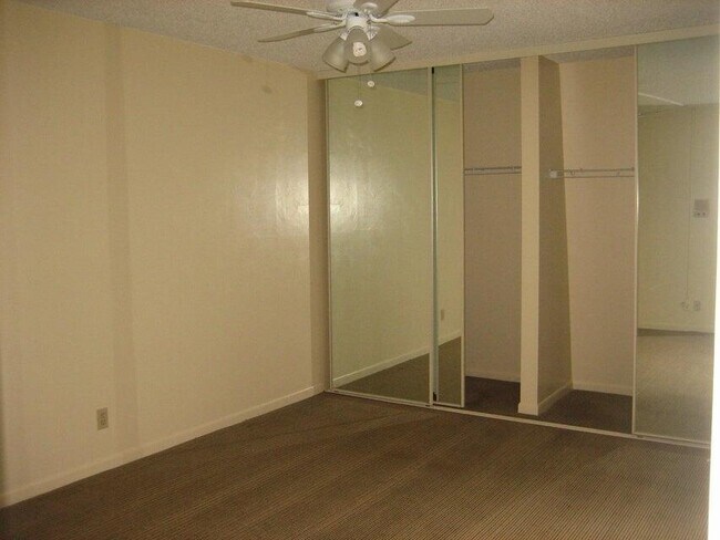 Building Photo - 3216 Spanish Wells Dr