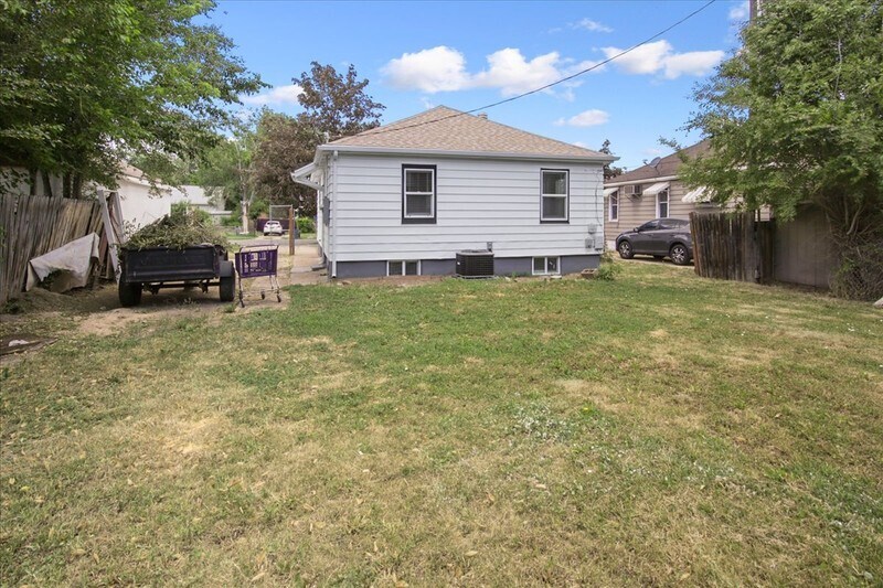 Building Photo - 3568 Orchard Ave