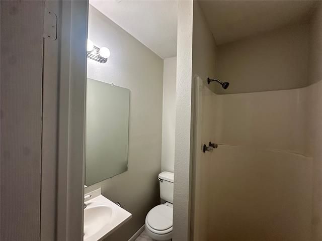 Building Photo - 2806 Hedgerow Dr