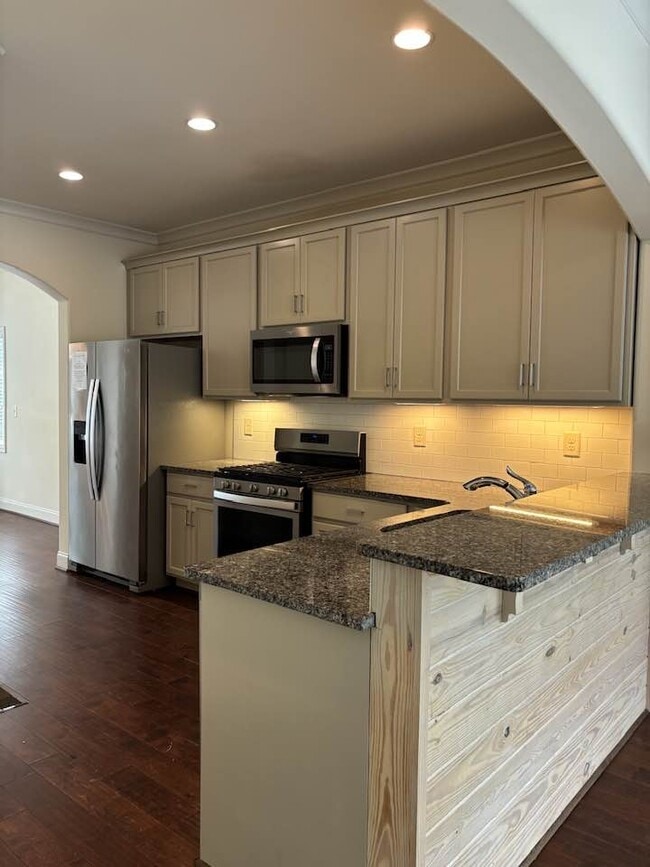 Building Photo - 950 Lennox BlvdBirmingham, AL35216