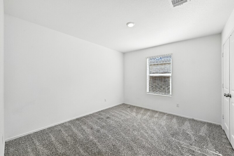 Building Photo - 129 Konik Rd