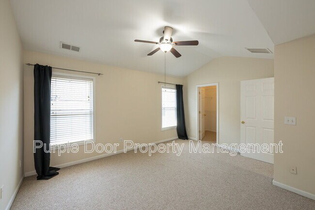 Building Photo - 1820 Willow Branch Ln