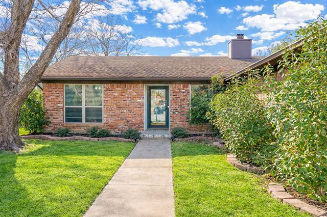 Building Photo - 2413 Meadow Ct