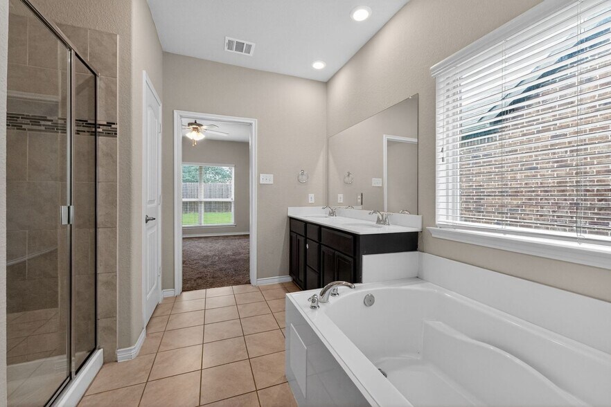 Building Photo - 10304 Big Sandy Ct