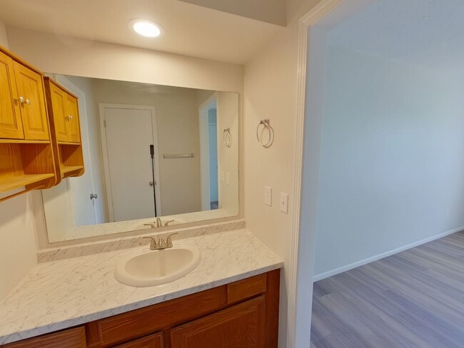 Building Photo - 1717 S Cypress