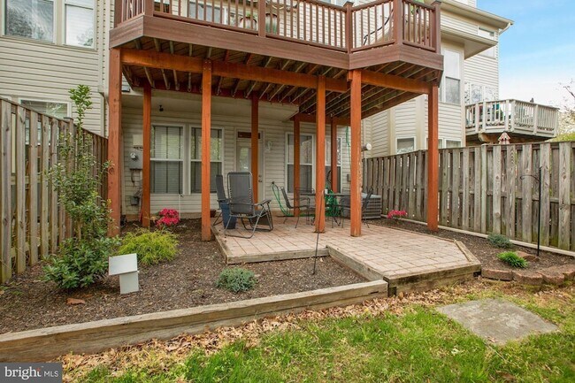 Building Photo - 47675 Loweland Terrace