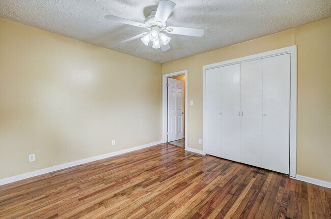 Building Photo - 4 bed 2 bath home in Norman