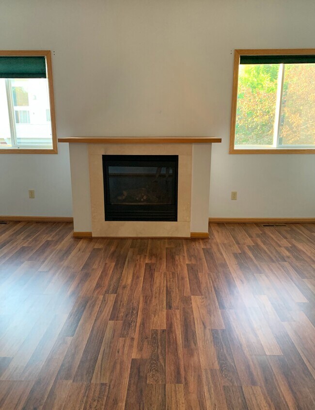 Building Photo - 1018 108th Ln NW