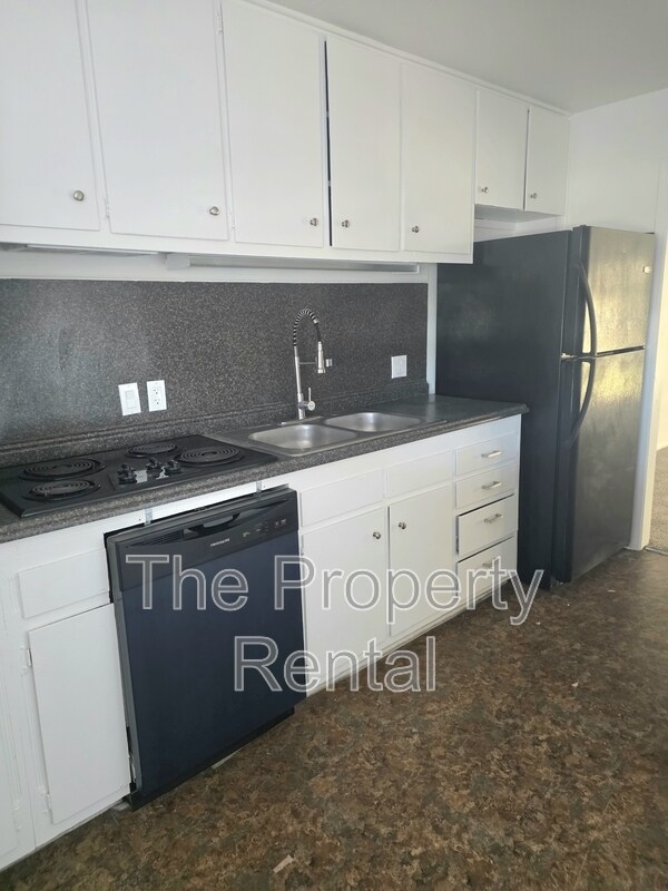 Building Photo - 1003 N Grandview Ave