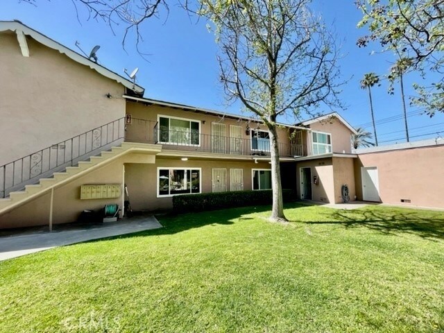 Building Photo - 1811 W Sallie Ln