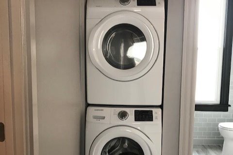 Washer/Dryer - 1524 4th Ave