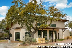 Building Photo - 206 Yosemite Dr