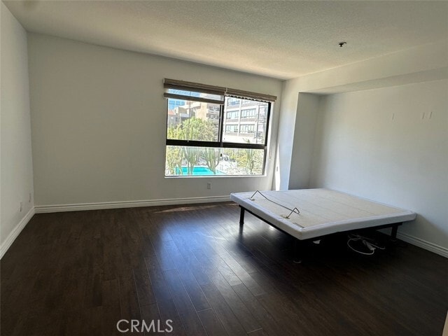 Building Photo - 727 S Ardmore Ave