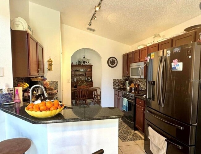 Building Photo - 1708 Clubhouse Cove