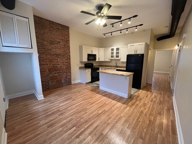 Building Photo - 5511-5519 Baum Blvd