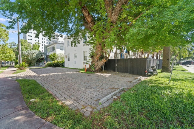 Building Photo - 1241 13th St