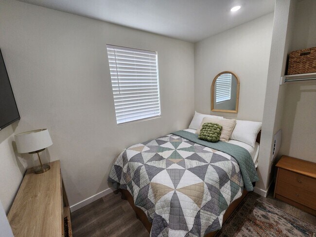 Building Photo - 228 N Soto St