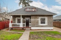 Building Photo - Updated Cottage in Gladstone!
