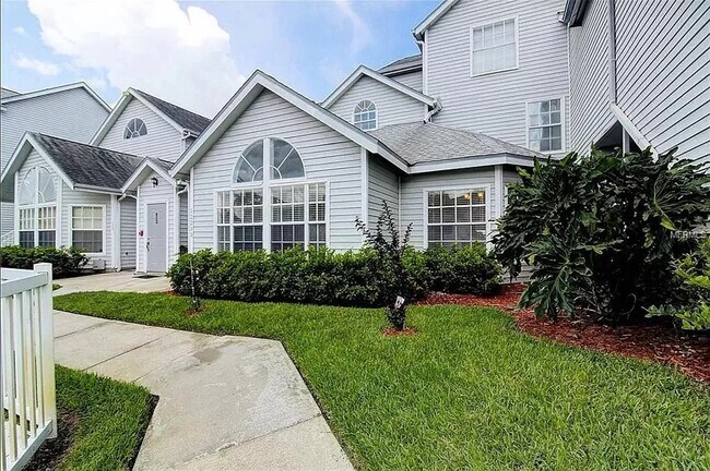 Building Photo - 12233 Armenia Gables Cir