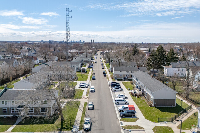 Building Photo - Jasper Parrish Place