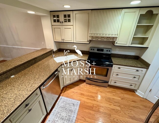 Building Photo - 47 Spindle Ln
