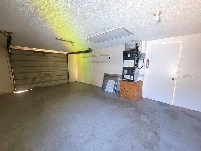 Building Photo - 7221 Stone Rd