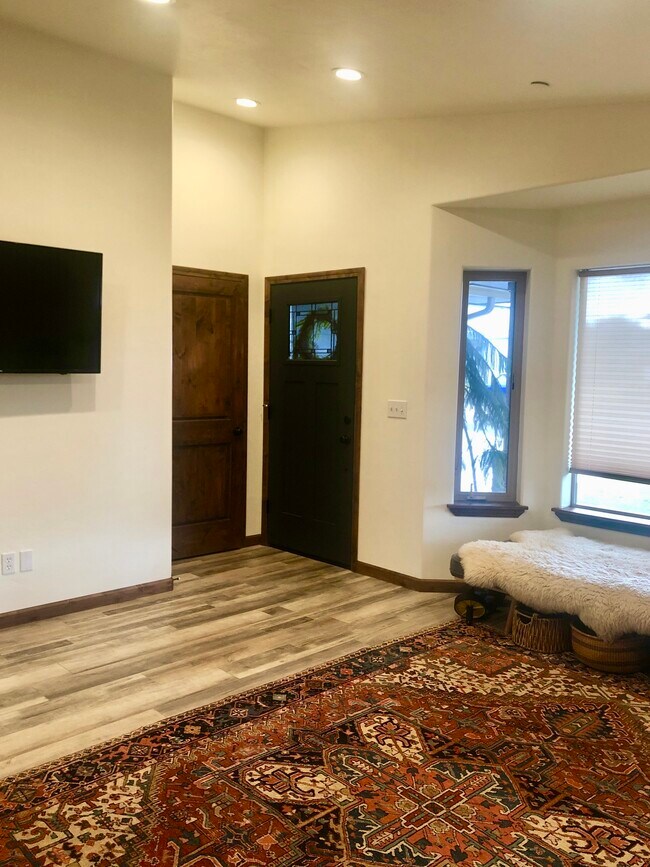 Building Photo - 1519 T St