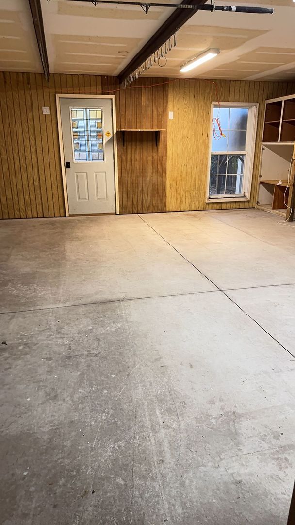 Building Photo - Newly Remodeled Home- Mid-Island Hilton Head