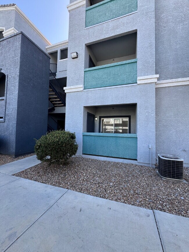 Building Photo - One bedroom, one full bath, FULL sized washer/dryer, with one carport AND a detached garage