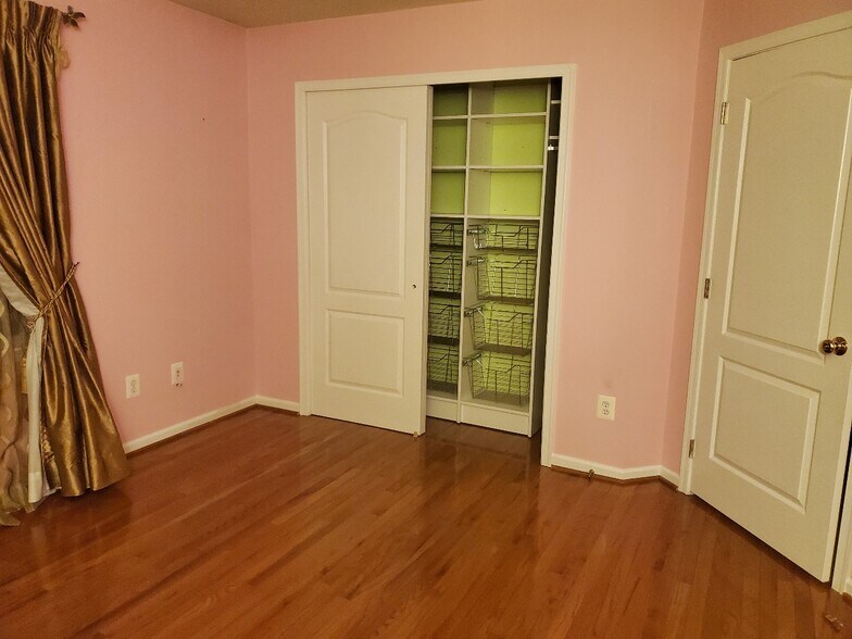 Building Photo - 43871 Hibiscus Dr