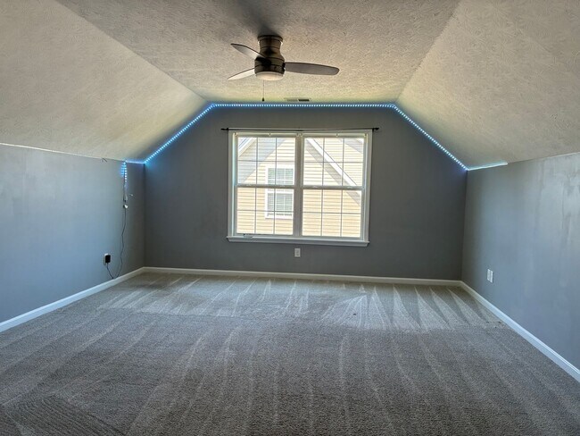 Building Photo - **ELIZABETHTOWN INDEPENDENT SCHOOL DISTRICT**