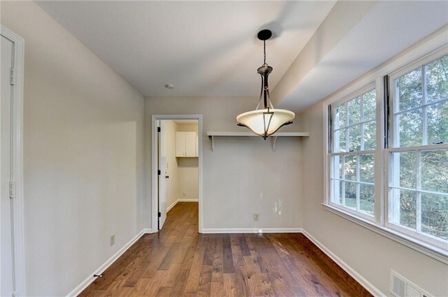 Building Photo - 478 Dorsey Cir SW
