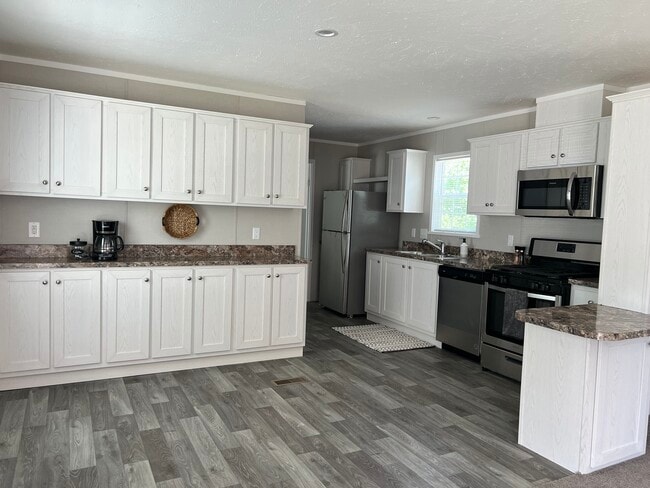 Building Photo - 5181 Tokay Dr