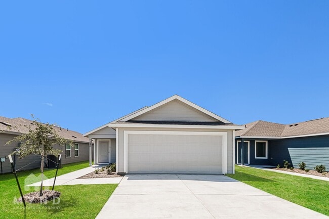 Building Photo - 1246 Basswood Dr