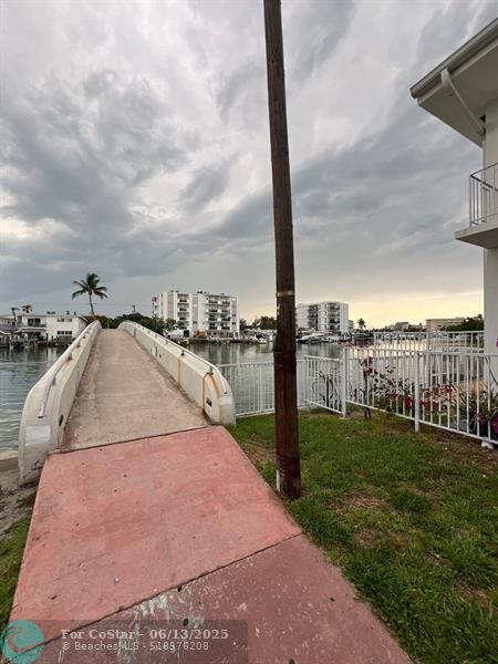 Building Photo - 8080 Tatum Waterway Dr