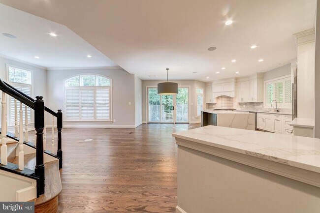 Building Photo - 1472 Carrington Ridge Ln