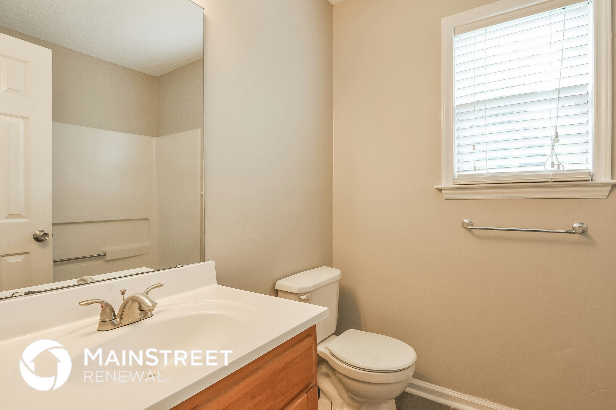 Building Photo - 1100 Curtiss Dr