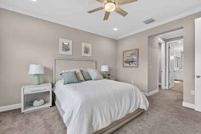 Building Photo - 12447 SW Blue Mangrove Pkwy