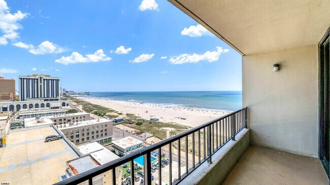 Building Photo - 3851 Boardwalk
