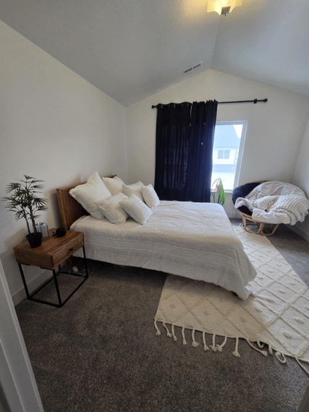 Building Photo - 2050 N 3600 W