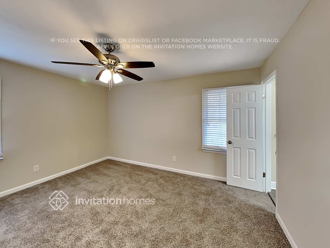 Building Photo - 395 N Hickory Ln