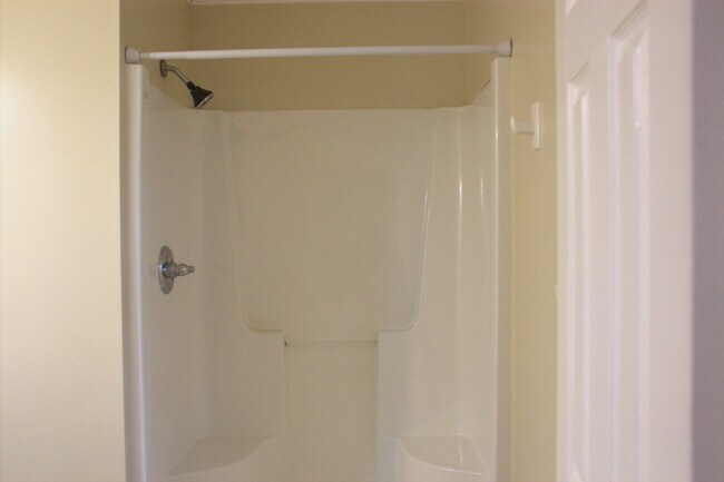 Building Photo - 514 Delaney Rd NW