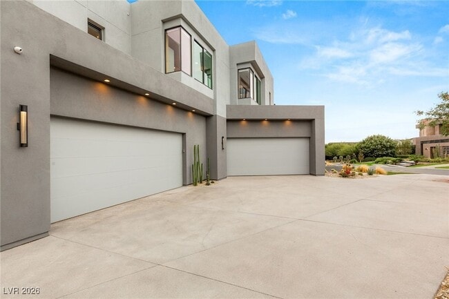 Building Photo - 98 Sun Glow Ln