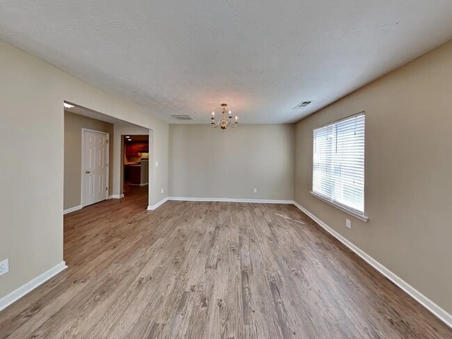 Building Photo - 4539 Parkway Cir