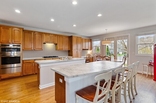 Building Photo - 1680 Primrose Ln