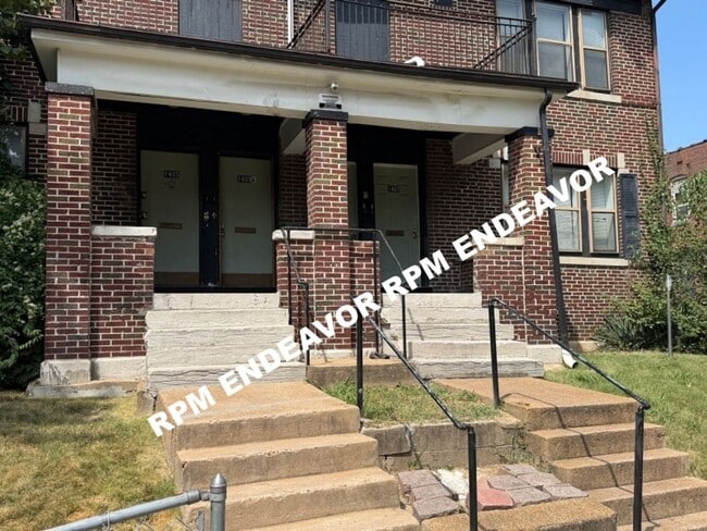 Building Photo - 1407-1407 Rowan Ave