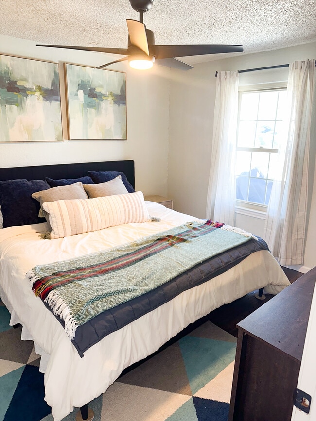 Building Photo - 3707 French Wood Dr