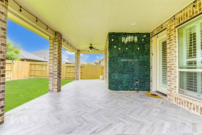 Building Photo - 27827 Patsy Pence St