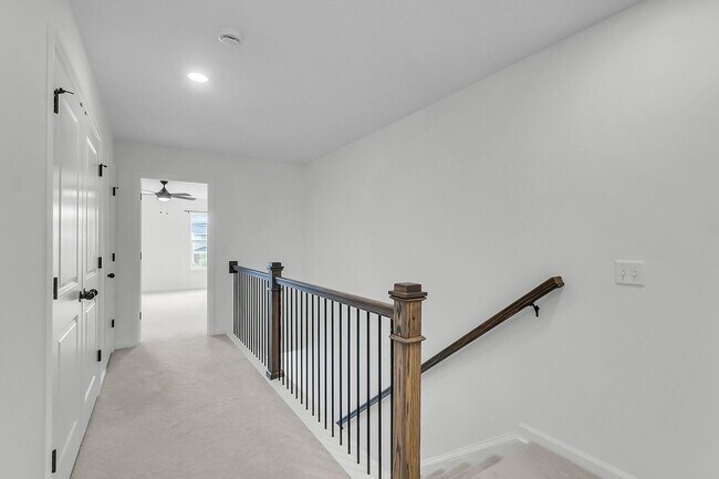 Building Photo - Move-In Ready Home in the Heart of Goose Creek